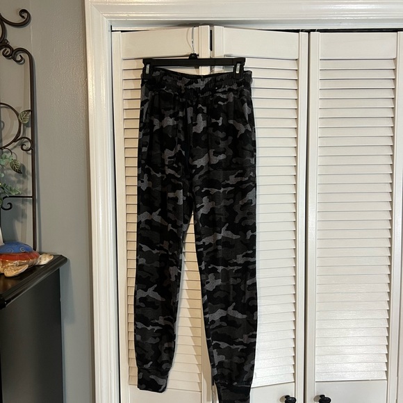 Express One Eleven Joggers SZ XS - Picture 4 of 5